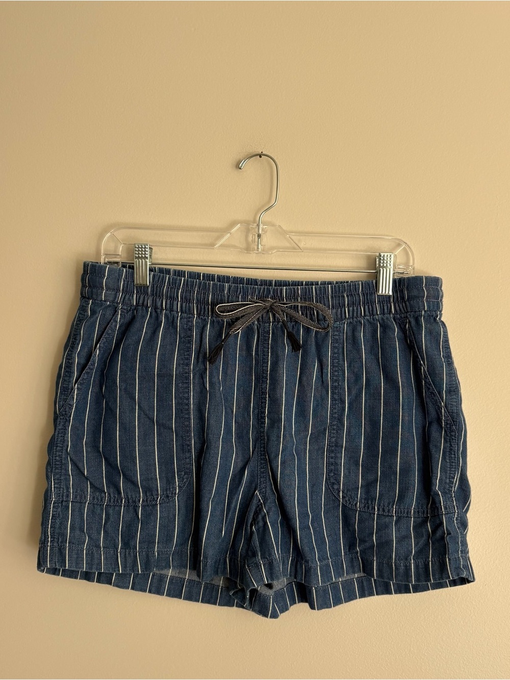J. Crew Navy Blue Pinstripe Drawstring Shorts Size M